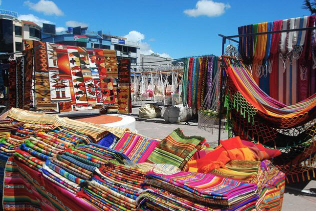 mercado de Otavalo